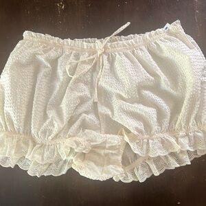 Urban outfitters bloomers size M